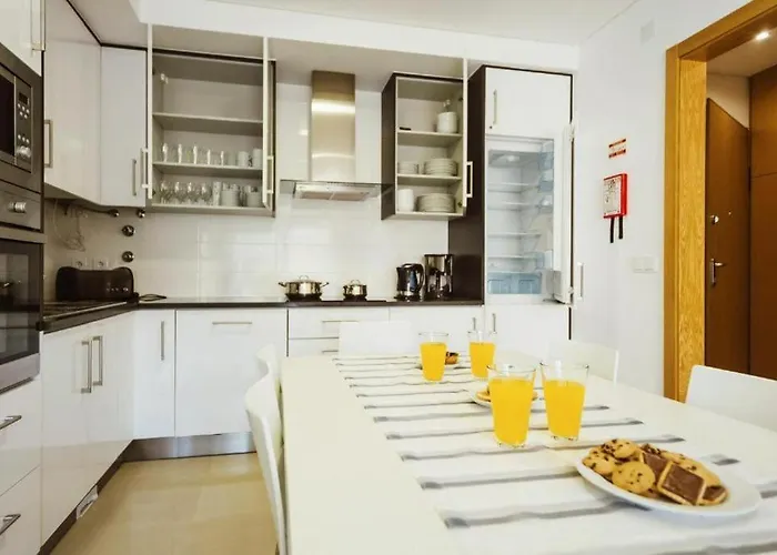 Modern * 2 Bedrooms * Pool Daire