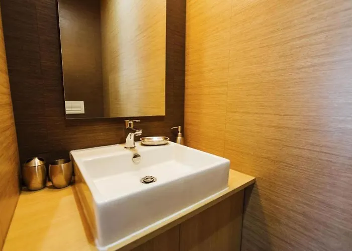 Modern * 2 Bedrooms * Pool * Sao Martinho do Porto