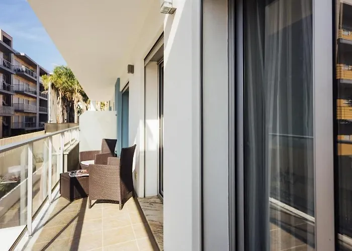 Apartment Modern * 2 Bedrooms * Pool